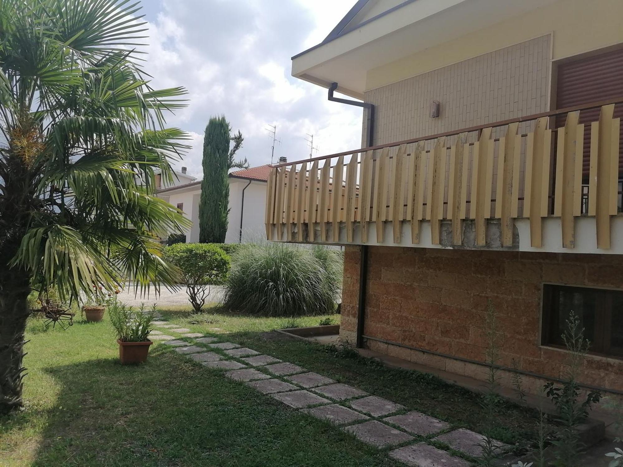 B&B Villaggio Sole Sulmona Eksteriør bilde